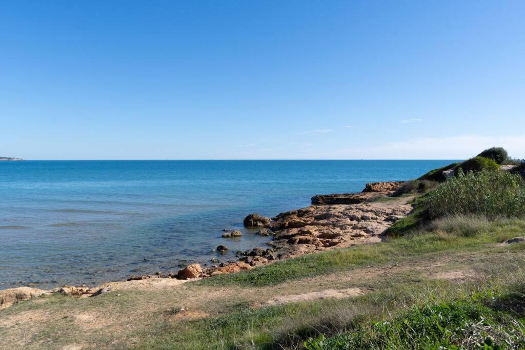 Privilegiado-Tarragona-50Mplaya-Wifi-Pool-Relax8 외부 사진