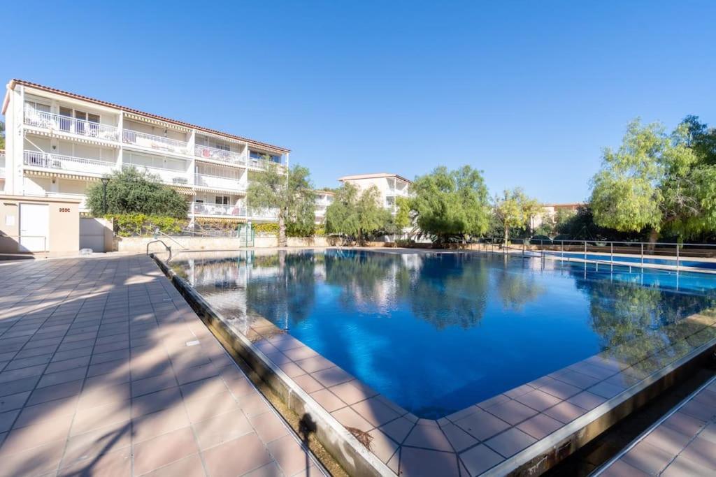 Privilegiado-Tarragona-50Mplaya-Wifi-Pool-Relax8 외부 사진