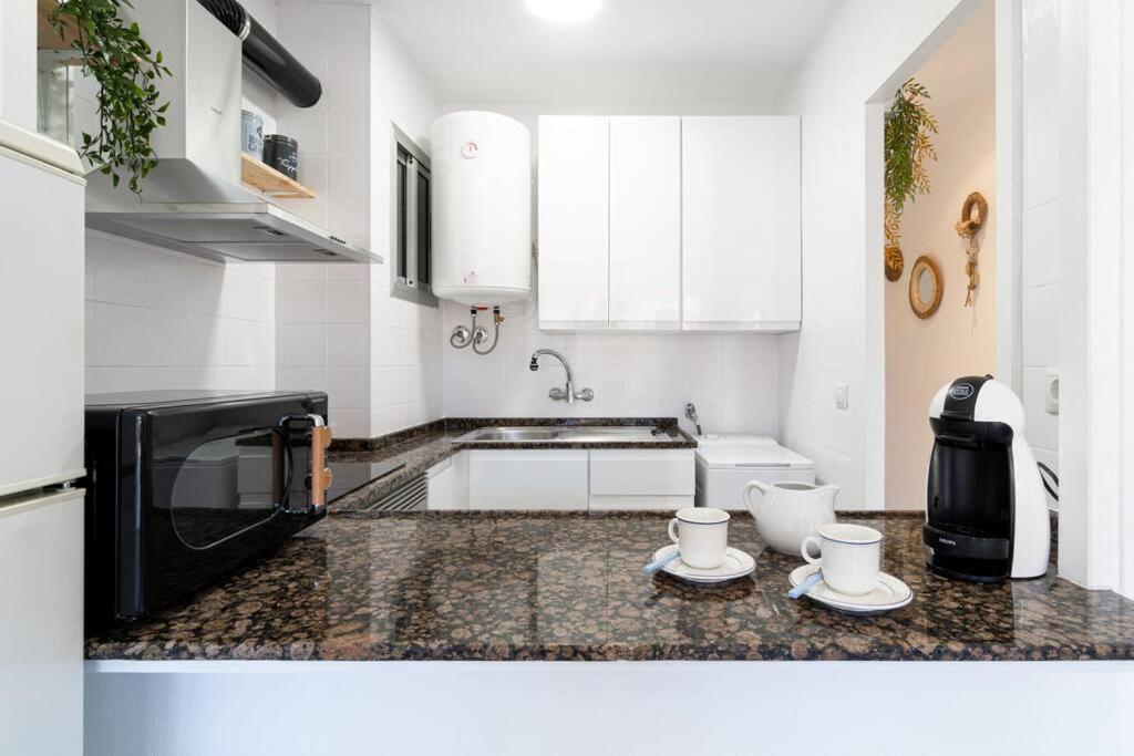 Privilegiado-Tarragona-50Mplaya-Wifi-Pool-Relax8 외부 사진